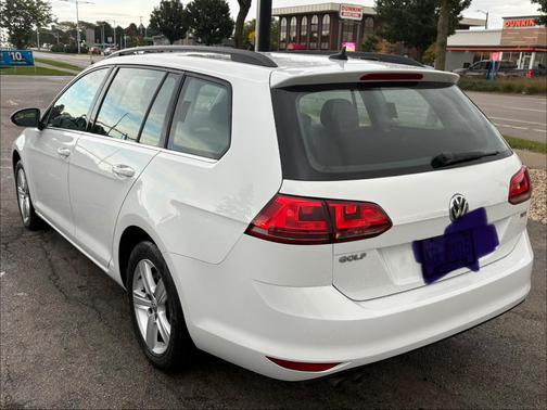 White 2015 Volkswagen Golf SportWagen TDI S 4-Door