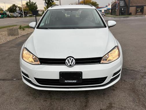 White 2015 Volkswagen Golf SportWagen TDI S 4-Door