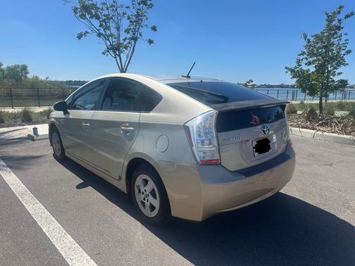 2010 Toyota Prius IV