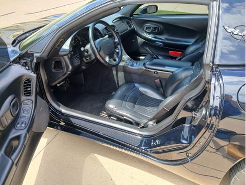 Black 2002 Chevrolet Corvette Base