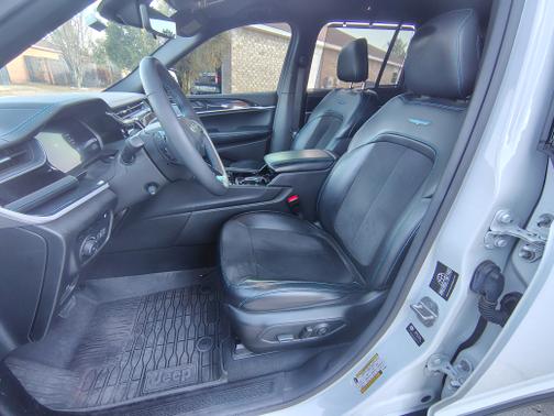 2022 Jeep Grand Cherokee 4xe Trailhawk