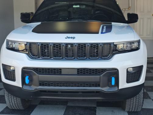 2022 Jeep Grand Cherokee 4xe Trailhawk