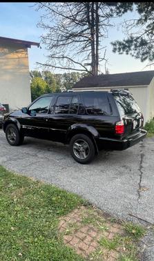 Black 2003 INFINITI QX4 Base
