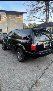 Black 2003 INFINITI QX4 Base