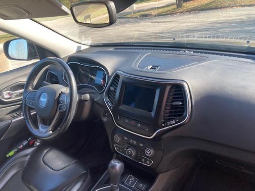 2021 Jeep Cherokee Latitude Plus