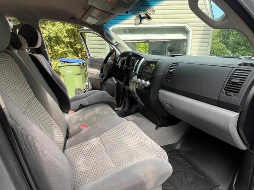 Silver 2008 Toyota Tundra SR5