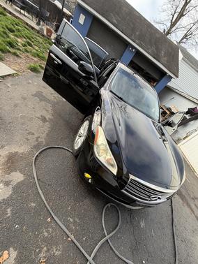 Black 2012 INFINITI M37 x