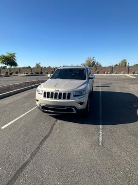 Gold 2014 Jeep Grand Cherokee Limited