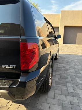 Black 2005 Honda Pilot EX-L