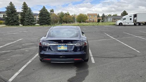 Blue 2014 Tesla Model S 85