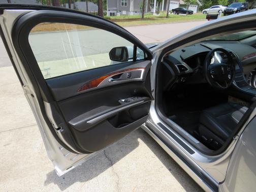 Silver 2013 Lincoln MKZ Base
