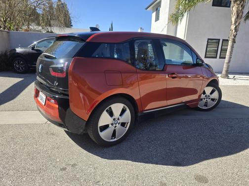 2014 BMW i3 Base w/Range Extender