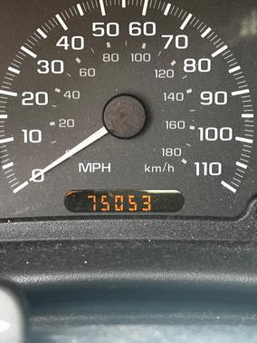 Gold 2001 Chevrolet Cavalier LS