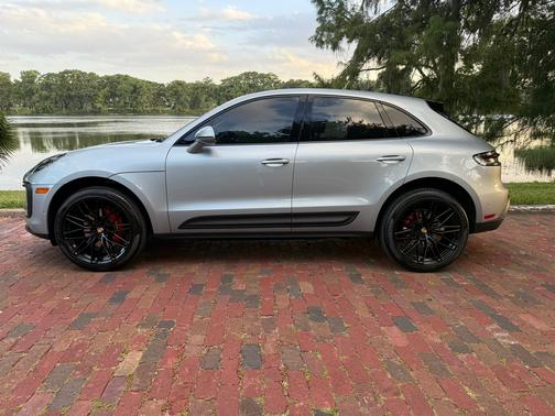 2022 Porsche Macan Macan