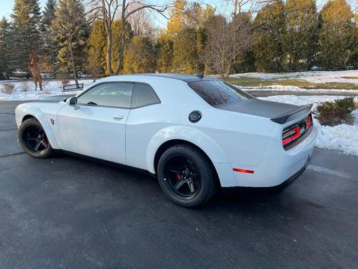 White 2018 Dodge Challenger SRT Demon