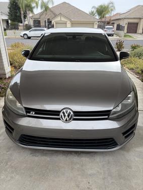 2016 Volkswagen Golf R 4-Door