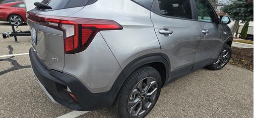 2024 Kia Seltos LX