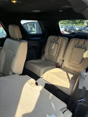 Beige 2017 Ford Explorer XLT