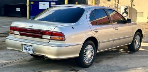 Beige 1996 INFINITI I30 Touring