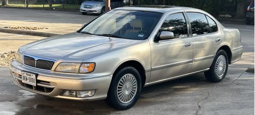 Beige 1996 INFINITI I30 Touring