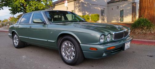 1999 Jaguar XJ Base