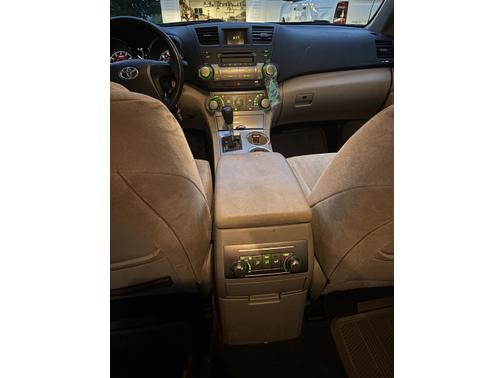 2012 Toyota Highlander Base