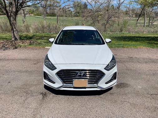 White 2018 Hyundai SONATA SEL