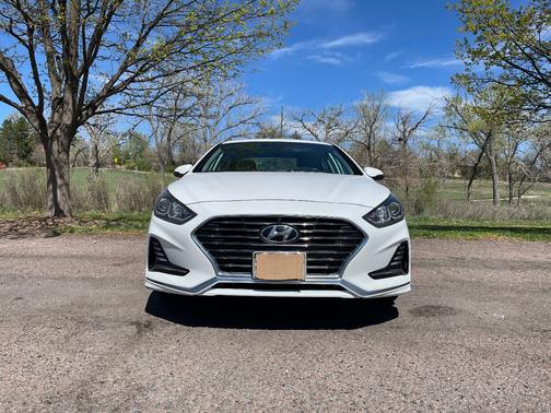 White 2018 Hyundai SONATA SEL