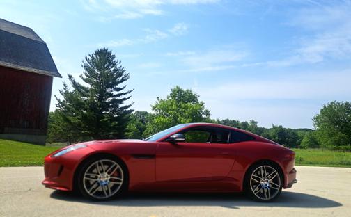 2016 Jaguar F-TYPE R