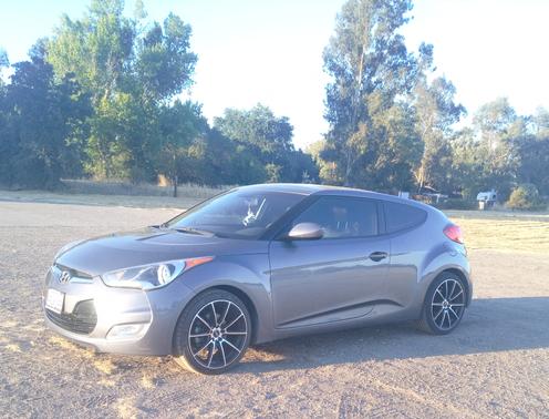 2013 Hyundai Veloster Base