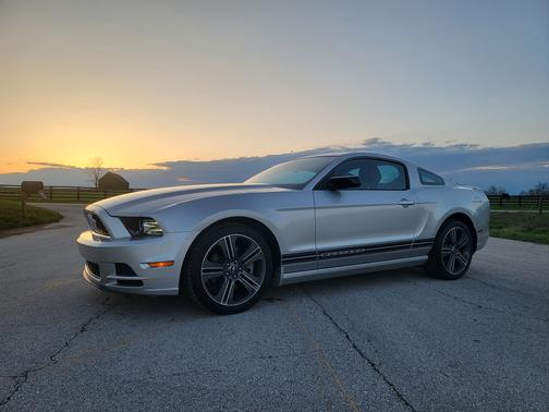 2013 Ford Mustang V6