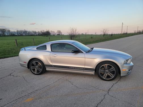 2013 Ford Mustang V6