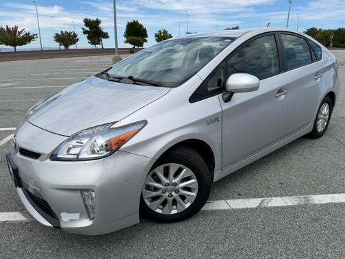 Silver 2013 Toyota Prius Plug-in Base