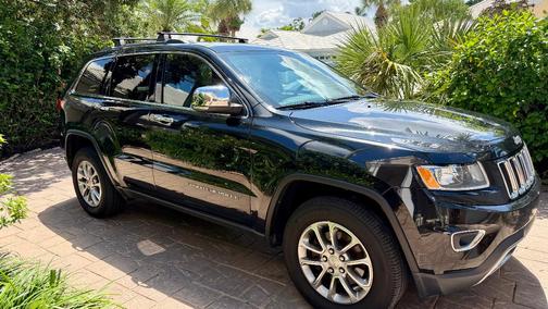 Black 2016 Jeep Grand Cherokee Limited