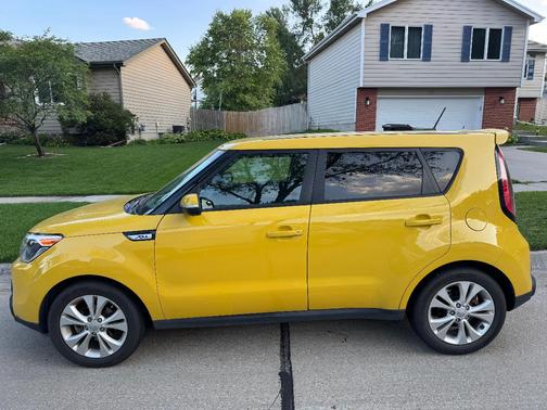 Yellow 2014 Kia Soul +