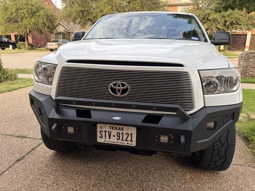 2011 Toyota Tundra Grade