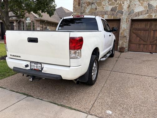 2011 Toyota Tundra Grade