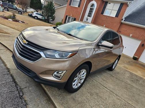Gold 2019 Chevrolet Equinox LT