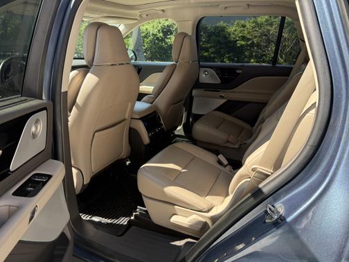 2020 Lincoln Aviator Reserve AWD