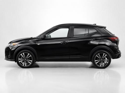 Black 2022 Nissan Kicks S