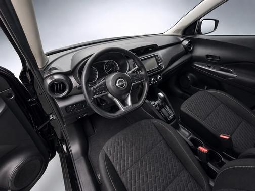 Black 2022 Nissan Kicks S