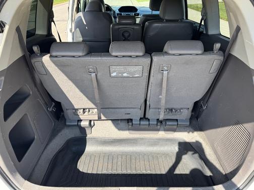 White 2011 Honda Odyssey EX-L