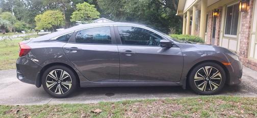 Gray 2017 Honda Civic EX-L