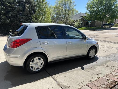 2010 Nissan Versa 1.8 S