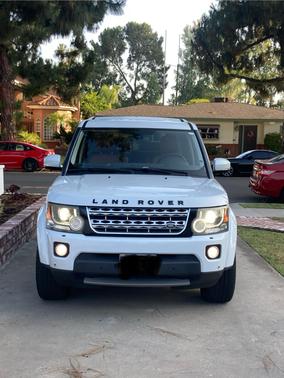2015 Land Rover LR4 Lux