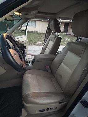 White 2009 Ford Explorer XLT