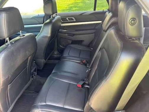 Gray 2017 Ford Explorer XLT