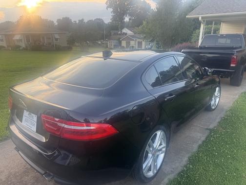 2017 Jaguar XE 35t Prestige