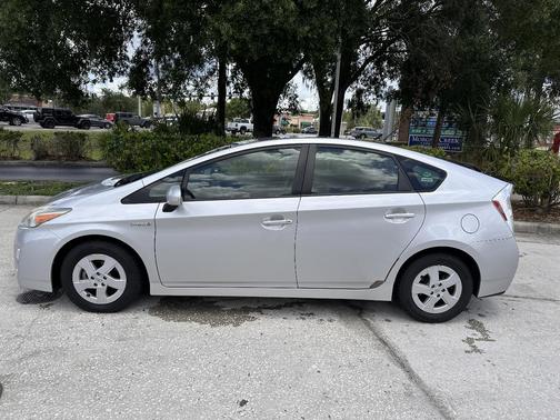 Silver 2010 Toyota Prius III