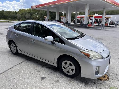 Silver 2010 Toyota Prius III